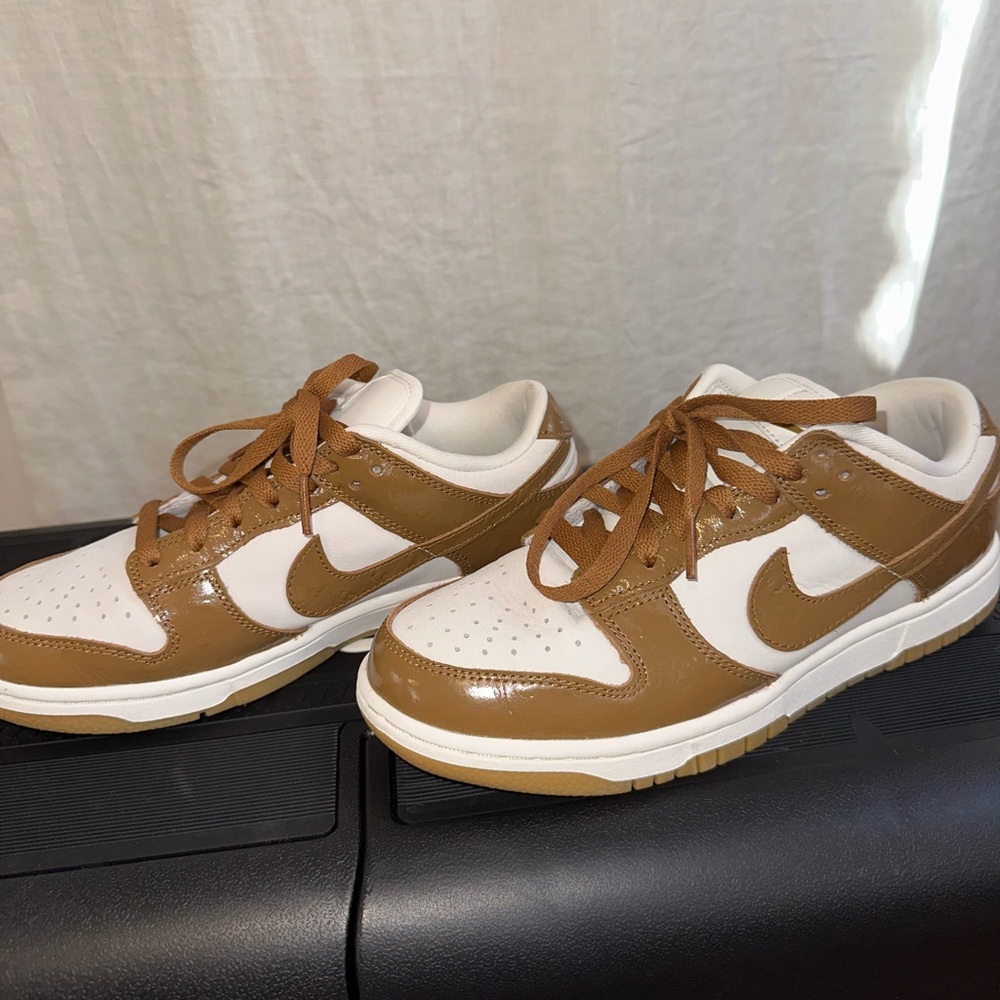 Nike Dunk Low LX Sneaker size 7